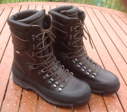 Black 2025 islander boots